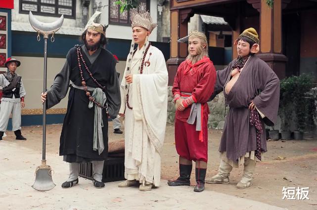 TVB|57岁的TVB视帝，如今在内地摆摊，卖9块9的大米，直言很后悔