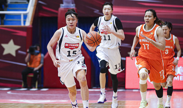 李月汝|总决赛1-0领先！内蒙古女篮险胜四川，李月汝20+19，李梦险受伤