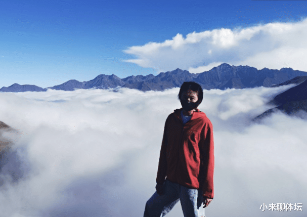 龚翔宇|龚翔宇晒游玩回忆！遭调侃为“江湖老大哥”，恐是周页彤的拦路虎