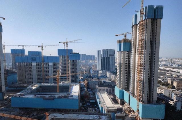 心悦雅萌|让董明珠说中了？国家重启退房令，央媒发文敦促，不要再争了