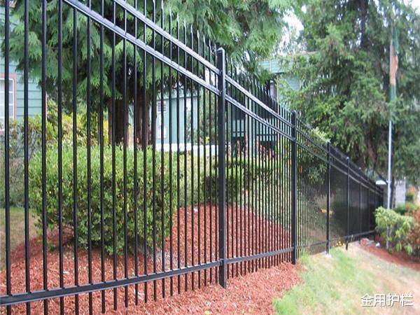 金用护栏|围墙护栏有哪些种类？