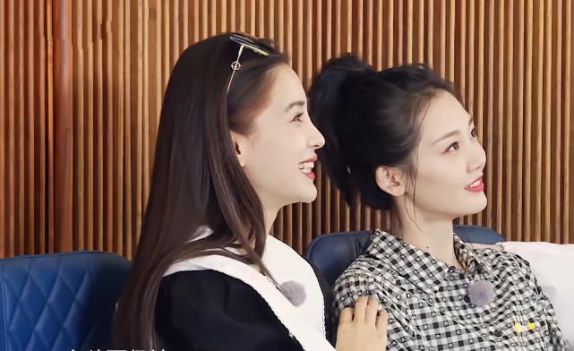 郑恺|还以为苗苗长相普通，当她和baby同时侧脸，网友：郑恺眼光真的毒