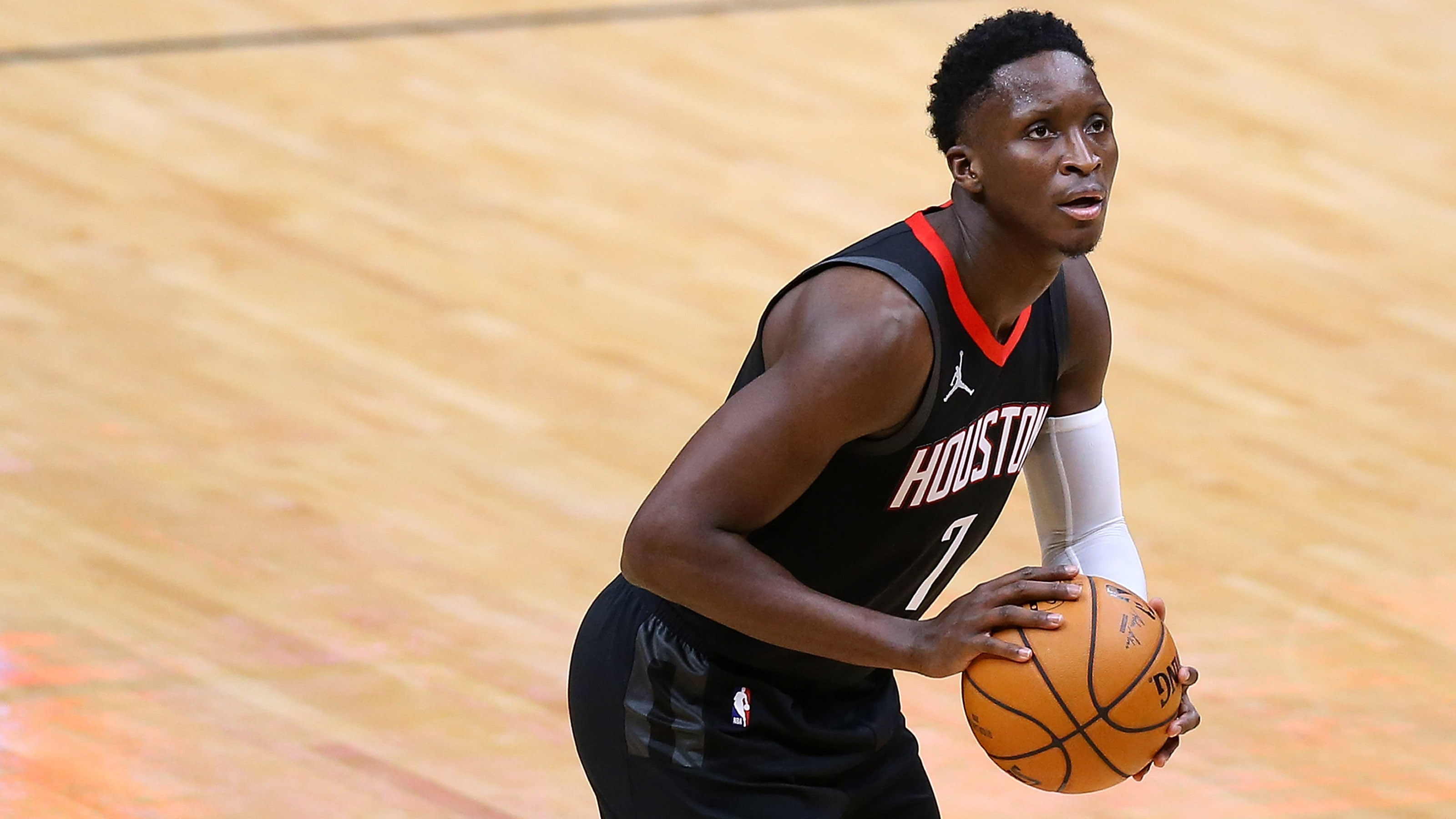 火箭队|火箭消息：新秀自曝获主帅盛赞，纽约追奥迪？美媒：两人也可上货架