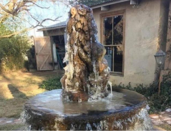 南非 地球在降温？南非出现零下9.9℃罕见低温，研究称地球正在吸碳