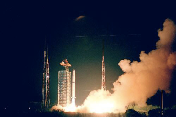极轨气象卫星 百年瞬间：中国第一颗极轨气象卫星发射成功