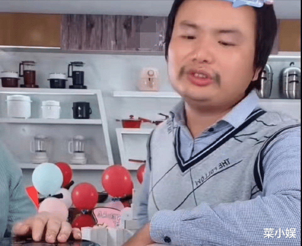 梅艳芳|从万人捧到万人骂，网红牛爱芳小春花彻底翻车，他们经历了什么？