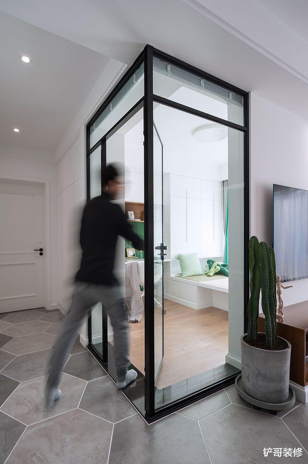 90后年轻夫妻的家,舍弃不必要的设计,享受幸福的二人世界