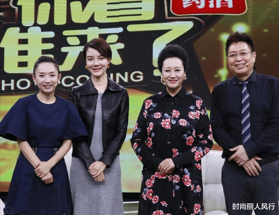 时尚丽人风行|明星母女同框太养眼！车晓和妈妈合体，65岁王丽云穿“贵妇装”