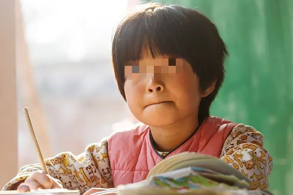 尼莫妈妈日记 “回流儿童”越来越多，被迫返回农村，比留守儿童更心酸