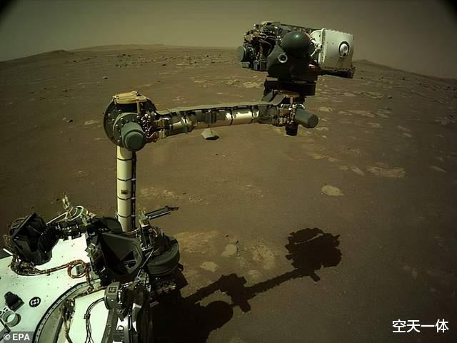 科学家|“祝融”号登陆火星半年了，原方案中有机械臂，最终为何取消了？