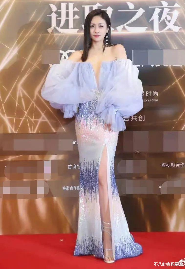 阿娇|最新红毯来了！baby似大头娃娃，阿娇臃肿成妇人，娄艺潇最美