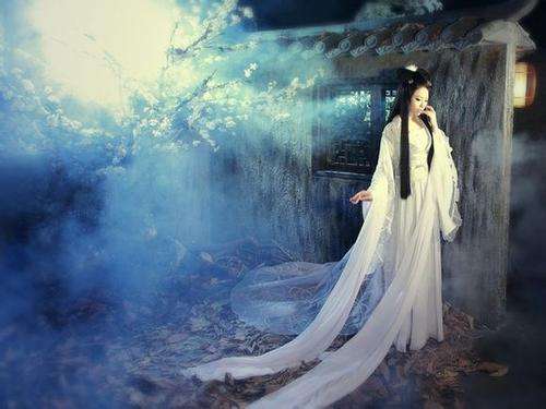 中外历史解谜|民间故事：男子在寺庙被吸入画中，和画中女子欢好，老师：真悲哀