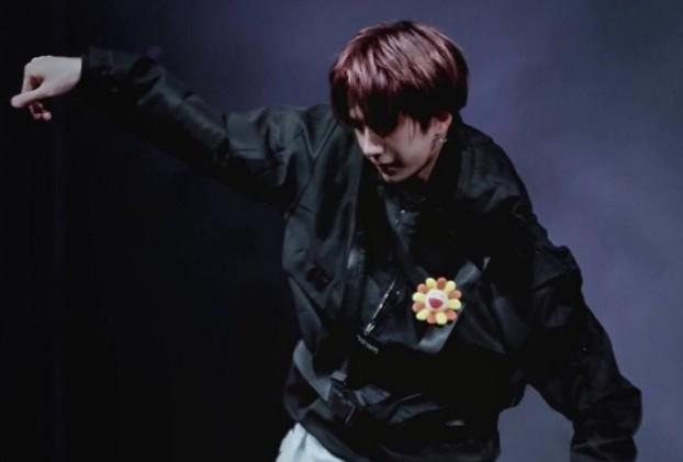 王一博|王一博半夜改了个人信息，被发现后立马改回来，粉丝：做贼心虚？