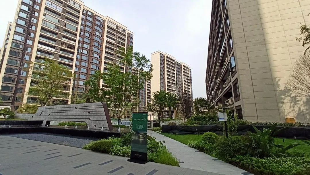 中国铁建|踩盘记｜实探鹿角双盘，套内14000，值得上车吗？