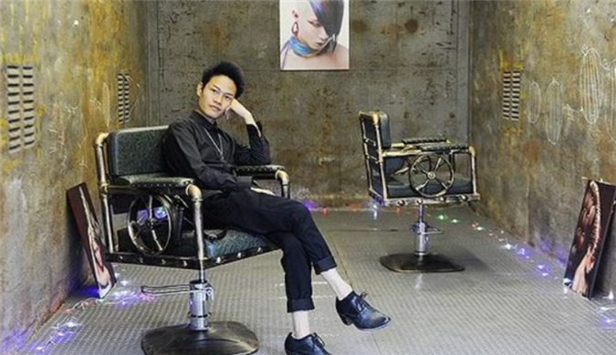 杀马特|“杀马特”鼻祖罗福兴：11岁引领潮流，拒绝富婆追求，如今怎样