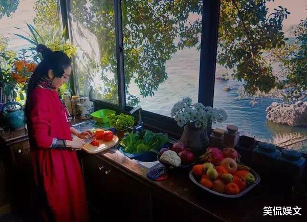 杨丽萍|杨丽萍的宫殿被查！华丽的外表下内部却及其肮脏！究竟怎么了？