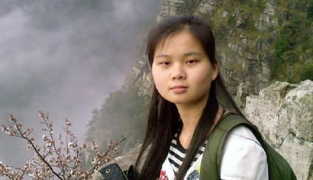 萌听小c姐|复读一年高考仍落榜,385分的专科生曹晓洁,为何被知名企业哄抢