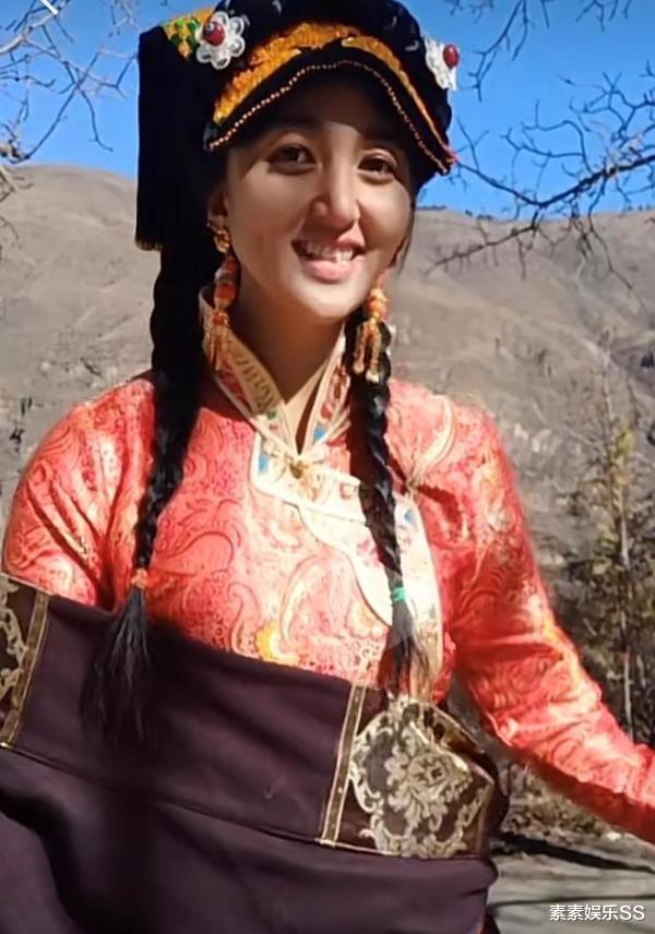  网红拉姆离世一年，老家房屋无人敢住，父亲变得无家可归