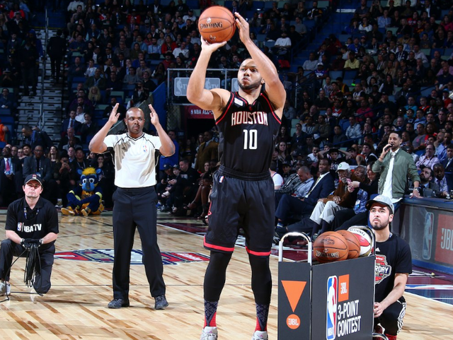 湖人队|重磅！湖人火箭曝2换1地震交易，50分先生+三分王宣布辅佐詹皇冲冠！