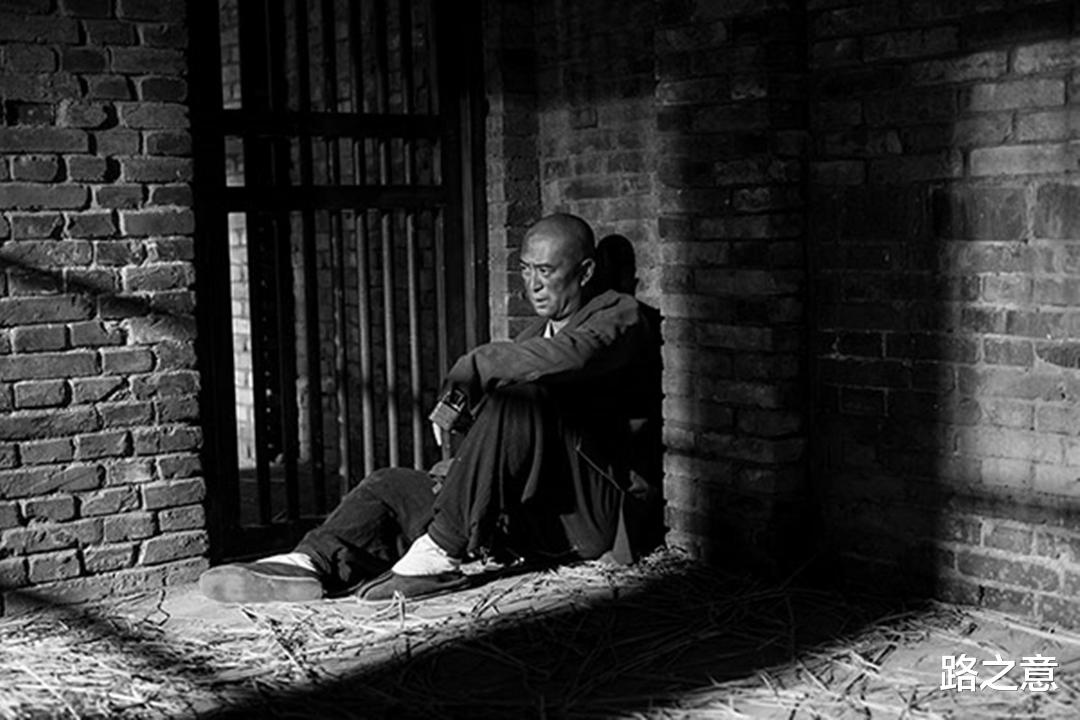  清代奇案：叔叔大婚日失踪，侄子与表妹幽会，相思豆引发的三命案