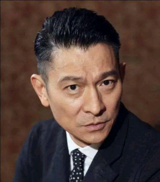 李慧珍|又一个艺人关闭直播打赏功能，霸气回答道，我是来唱歌不是来赚钱