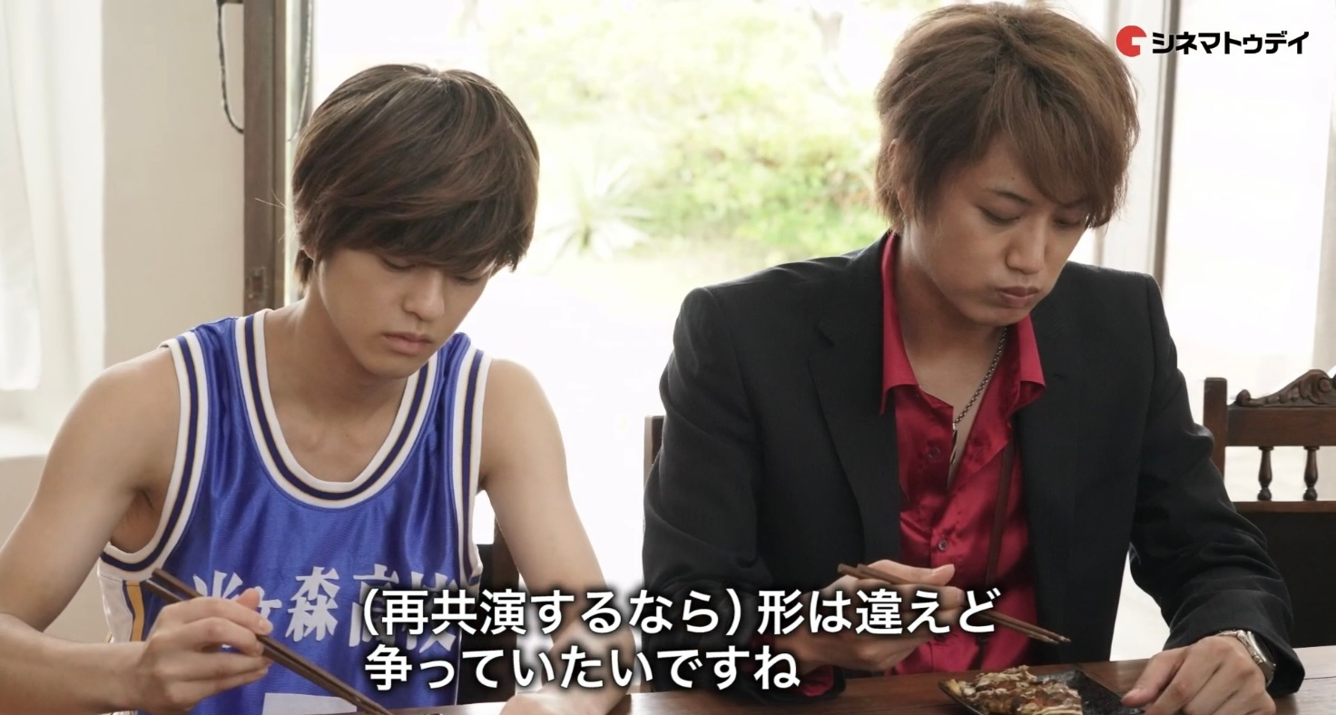 假面骑士帝骑|帝骑外传海报被吐槽，小魔王和门矢士化身干饭王，谁才是借力狂？