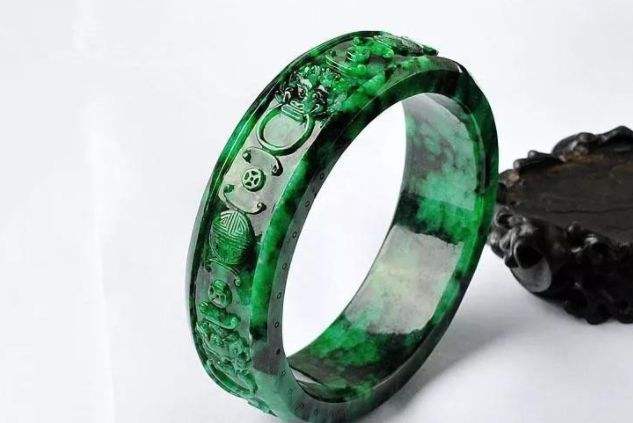 飘花翡翠|花3w块买的飘花手镯，实则为飘藓手镯，最后价格只剩3000