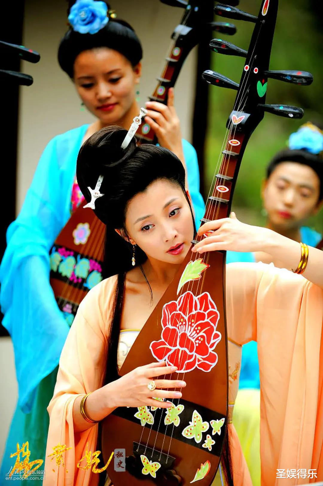 殷桃|凭借《杨贵妃秘史》迷倒众男，不结婚不生孩子，41岁的她依旧美艳