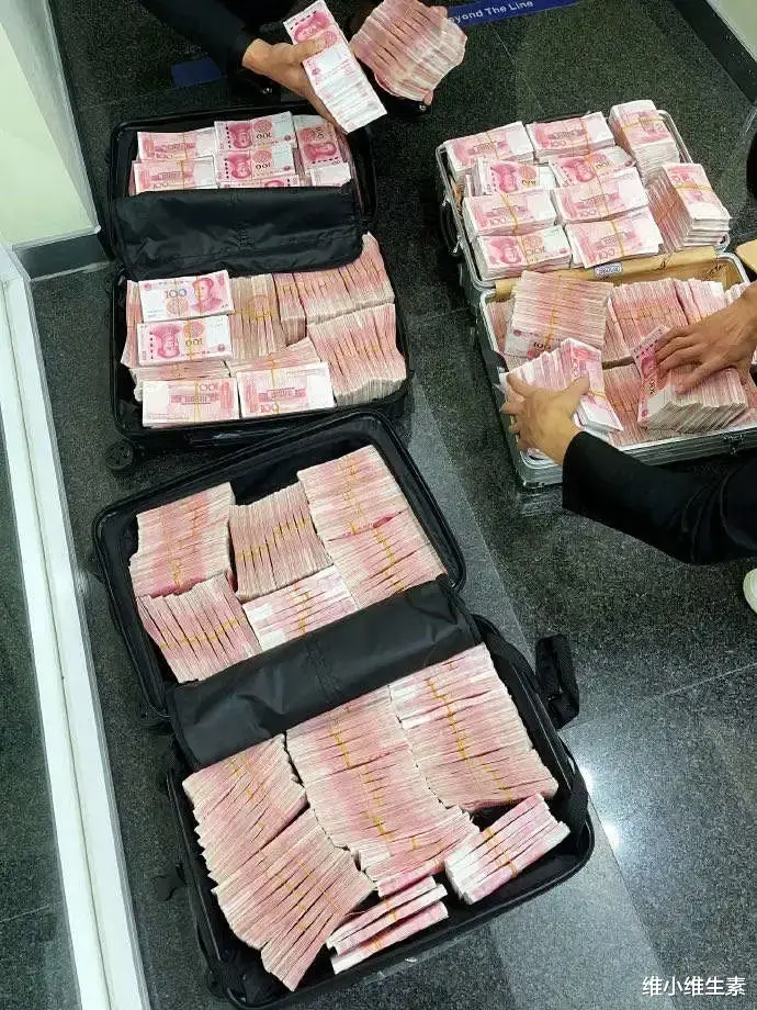 上海銀行怒取500萬現金的“霸道總裁”, 背後真相太意外!-圖3