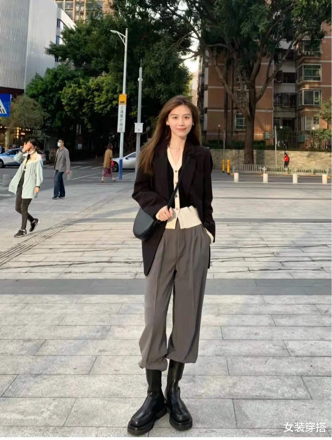 女装穿搭|黑色西装外套内搭什么颜色的衣服好看