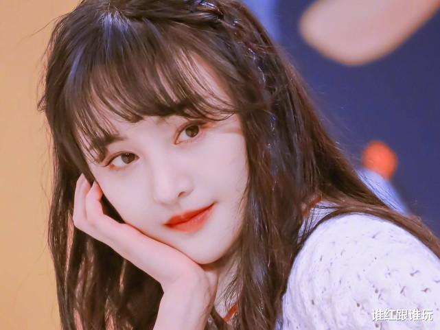 郑爽|郑爽深夜换头像，疑澄清app传闻！被切断发声方式后另辟蹊径？