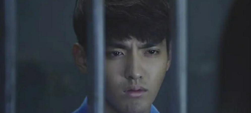 吴亦凡|吴亦凡经纪人再立功，锤出13个明星，央视放话一个不放过