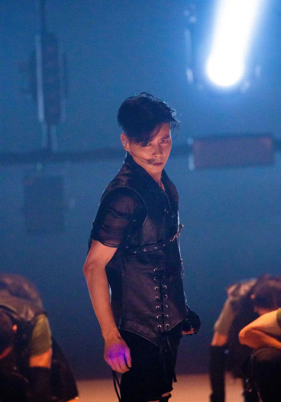 张晋|绝色美人也爱他？果然，他复出，内娱有救了！