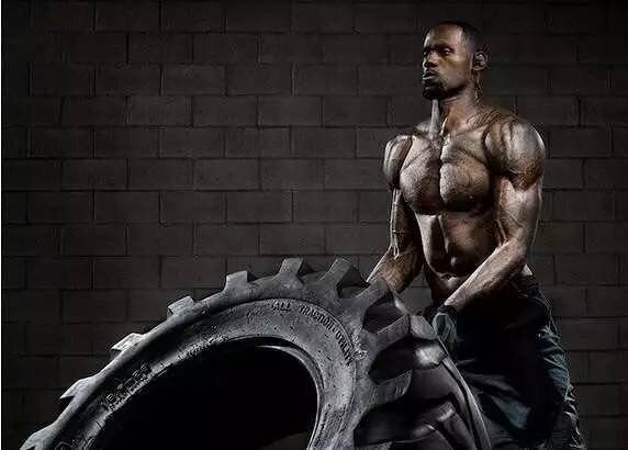 周琦|詹姆斯推轮胎,易建联推轮胎,周琦推轮胎,没有对比就没有尴尬!