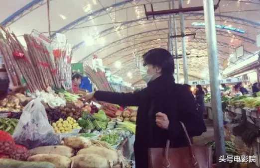 毛阿敏|260亿身家富豪解直锟去世，和毛阿敏生两娃，17岁女儿演中国医生