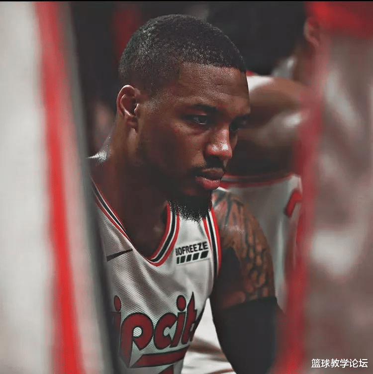 勇士隊(duì)|槍殺+新冠+癌癥！一年老了15歲的他，再次絕殺勇士和庫(kù)里