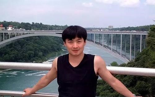 若珍|41岁英年早逝的北大天才,临终前教育儿子的话,令人泪目