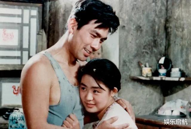 丛珊|朱时茂与18岁的丛珊拍戏,因为身上的毛发茂盛,吓得丛珊大哭不止