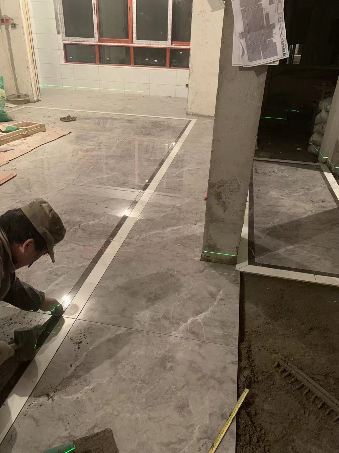 瓷砖的铺贴方法，哪种更好，让有经验的老师傅来告诉你。