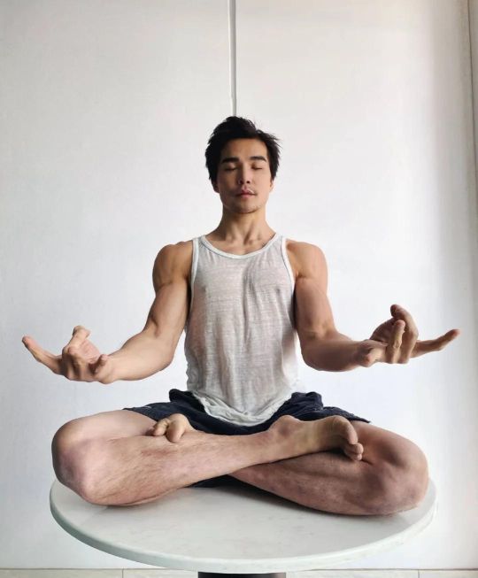 林路迪|34岁的他被称为“下一代李小龙”，这肌肉身材什么水平？