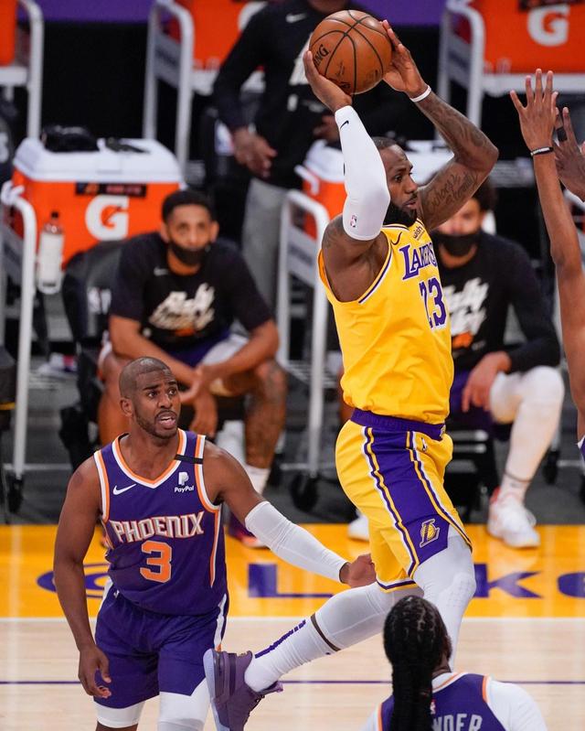 勒布朗·詹姆斯|最强詹姆斯成历史第一、今天又破一神迹！