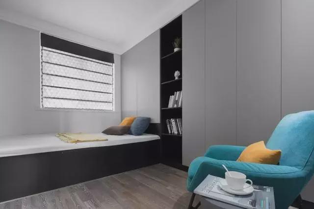 年轻人的两居室,简单的配色居然也能这么有情调,品味真不错!
