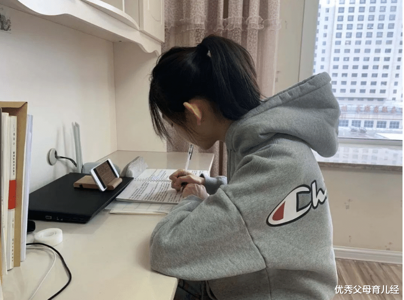 大学|大学毕业两年后才明白，文科生与理科生有差距，还好当初没选错