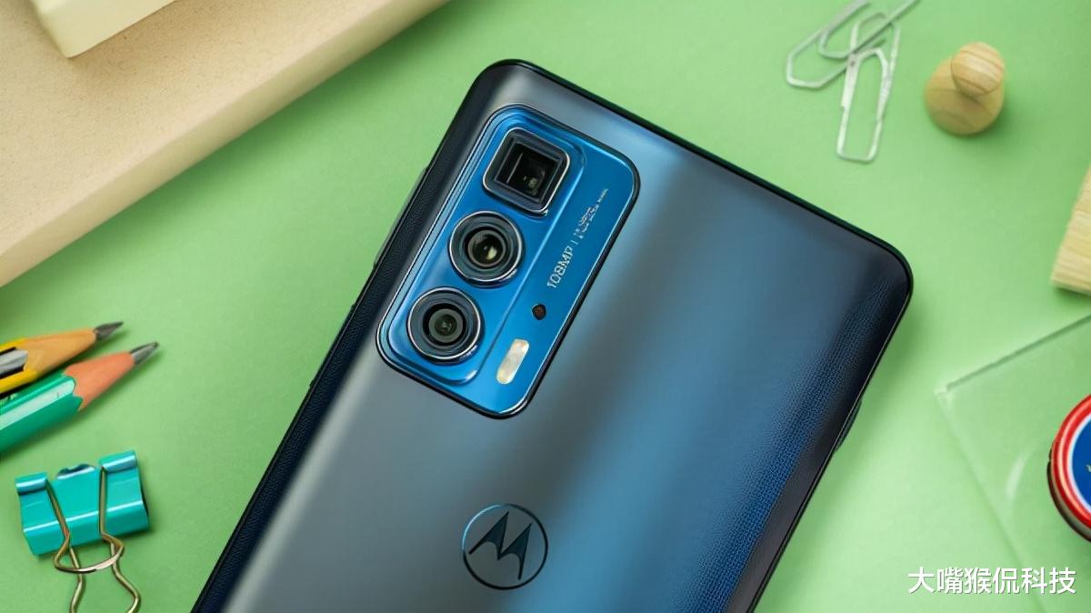 摩托罗拉|12G+256G+50倍变焦，顶配旗舰降价成为中端市场产品