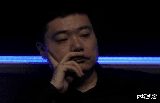 丁俊暉|3-4！丁俊暉遭絕殺：浪費(fèi)2個(gè)賽點(diǎn)，低級失誤葬送勝利，首輪游出局