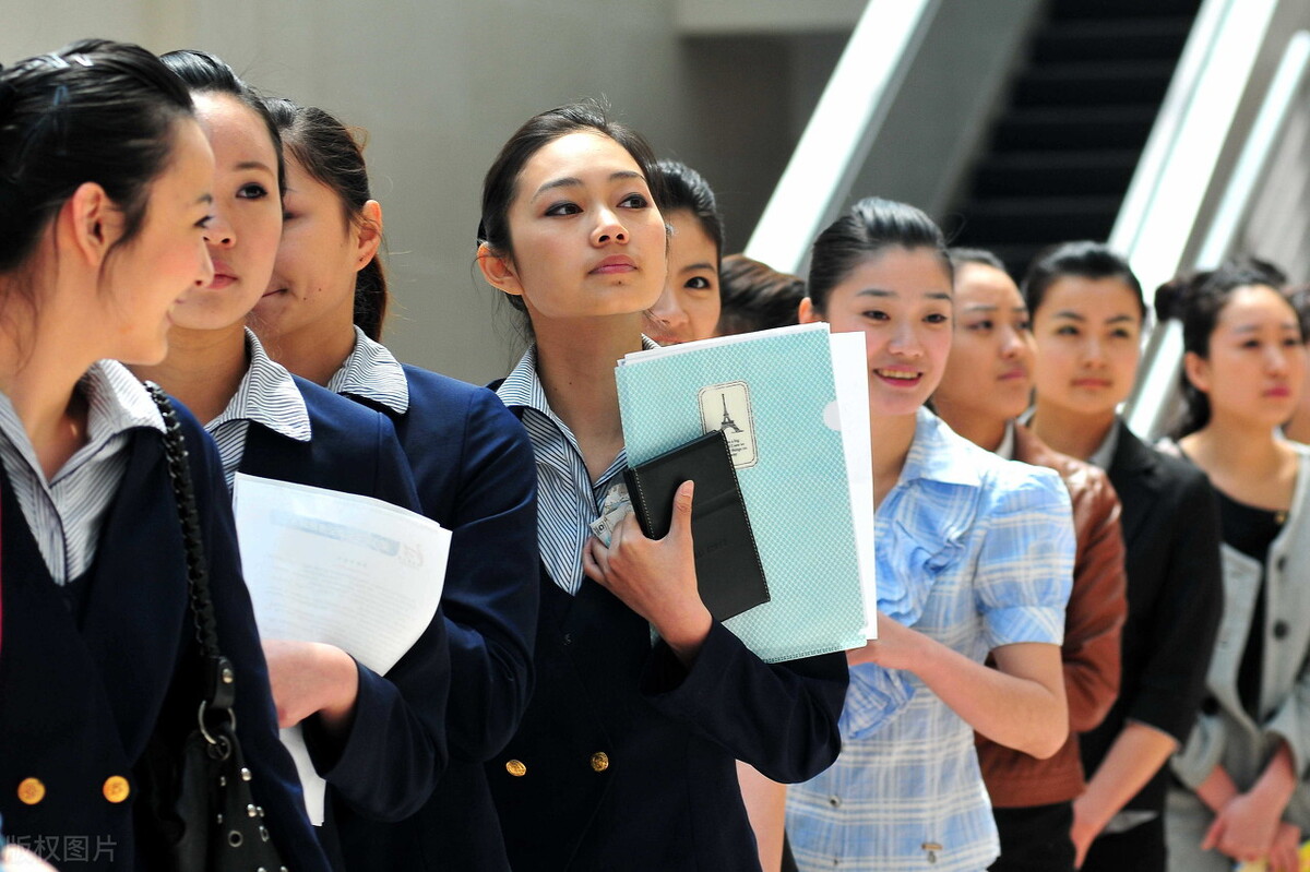 招聘|专科生年薪6位数！铁路局全国招人，有五险二金！