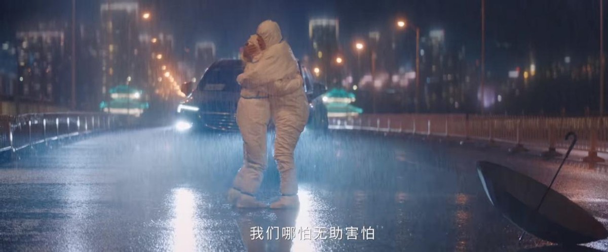 贾玲|上映首日票房破3亿，被好评刷屏，贾玲出品，必属爆款？