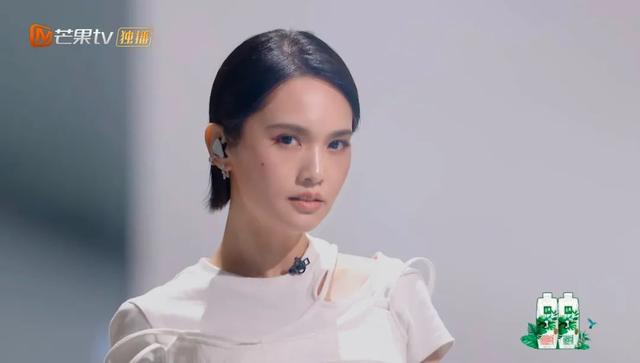 杨丞琳|跟老公分居1年后，杨丞琳在台上翻白眼：别跟我提李荣浩！