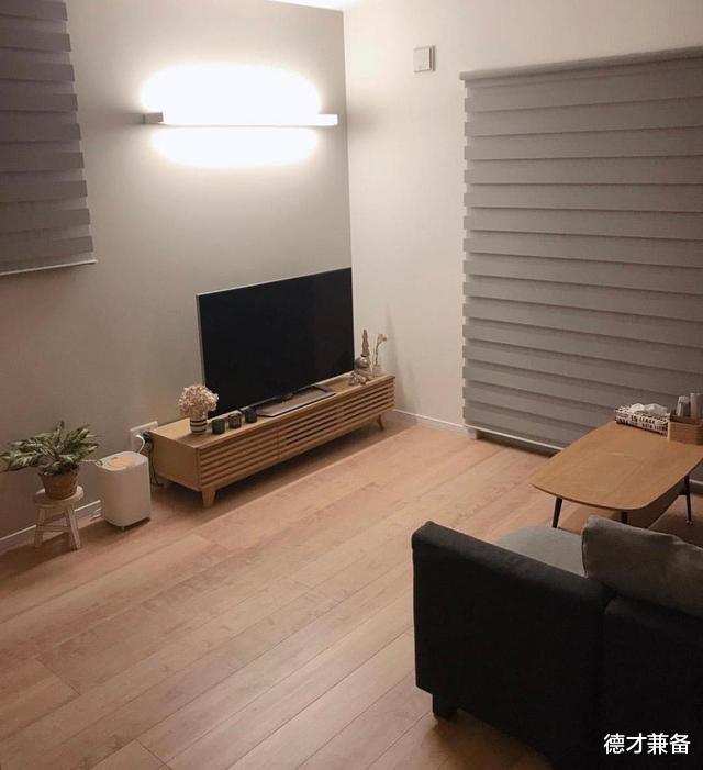 温馨唯美的家居装饰，木质的风情素静优雅，小众的生活环境