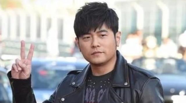 张根硕|“亚洲王子”近照曝光，曾胖到被叫大妈，34岁瘦身成功颜值回春